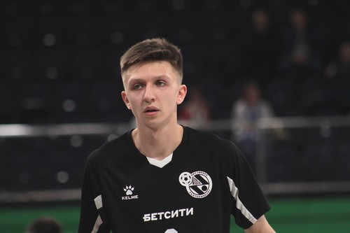 Александр Бондаренко отдан в аренду Александр Бондаренко отдан в аренду